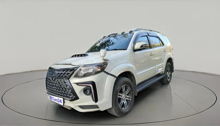 2014 Toyota Fortuner 3.0 4X2 AT, Diesel, Automatic, 85,137 km, exterior