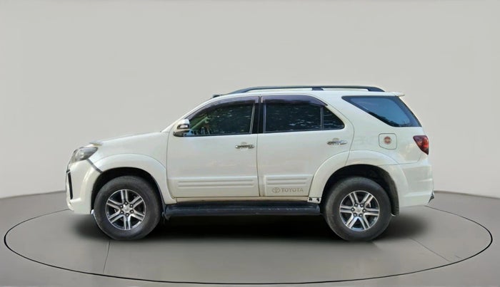 2014 Toyota Fortuner 3.0 4X2 AT, Diesel, Automatic, 85,137 km, exterior