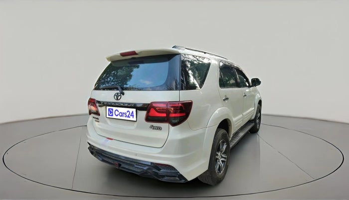 2014 Toyota Fortuner 3.0 4X2 AT, Diesel, Automatic, 85,137 km, exterior