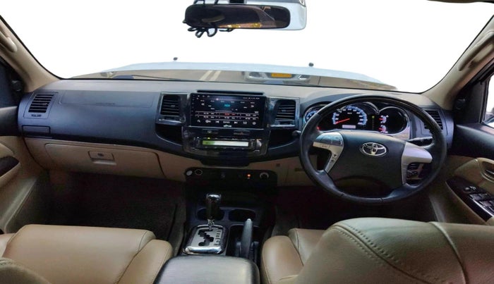 2014 Toyota Fortuner 3.0 4X2 AT, Diesel, Automatic, 85,137 km, interior