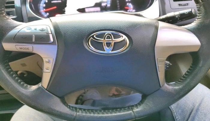 2014 Toyota Fortuner 3.0 4X2 AT, Diesel, Automatic, 85,137 km, interior