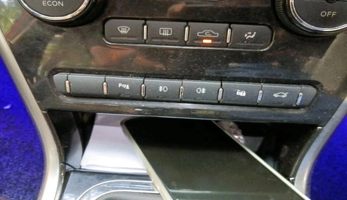 2018 Tata NEXON XZ PLUS PETROL, Petrol, Manual, 32,775 km, interior