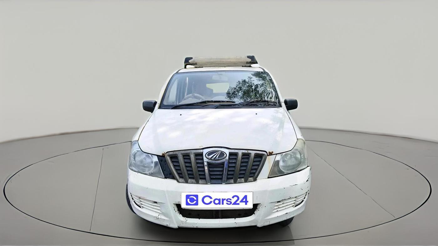 2011 Mahindra Xylo E4, Diesel, Manual, 2,55,641 km, exterior