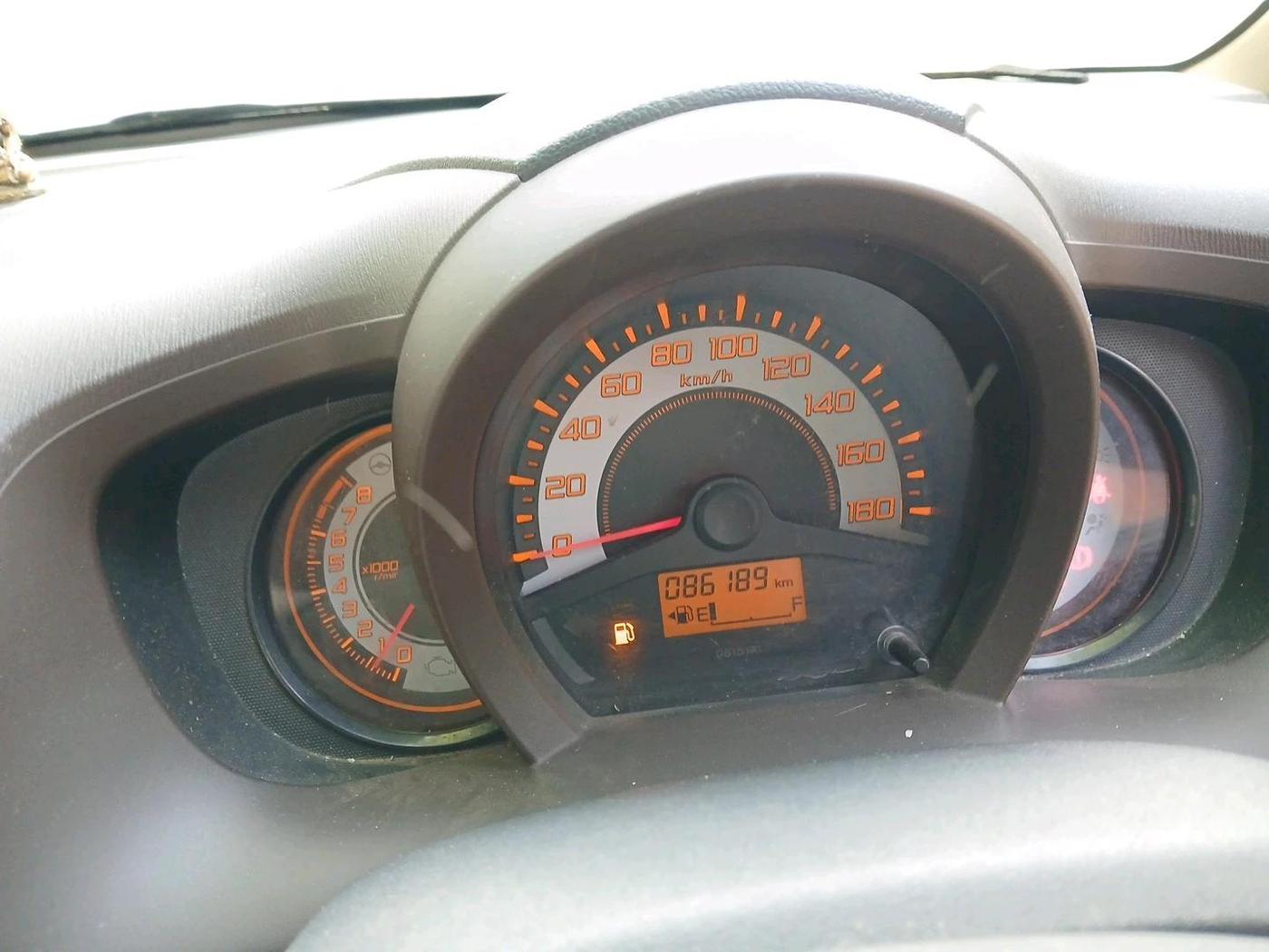 2012 Honda Brio V MT, Petrol, Manual, 86,189 km, interior
