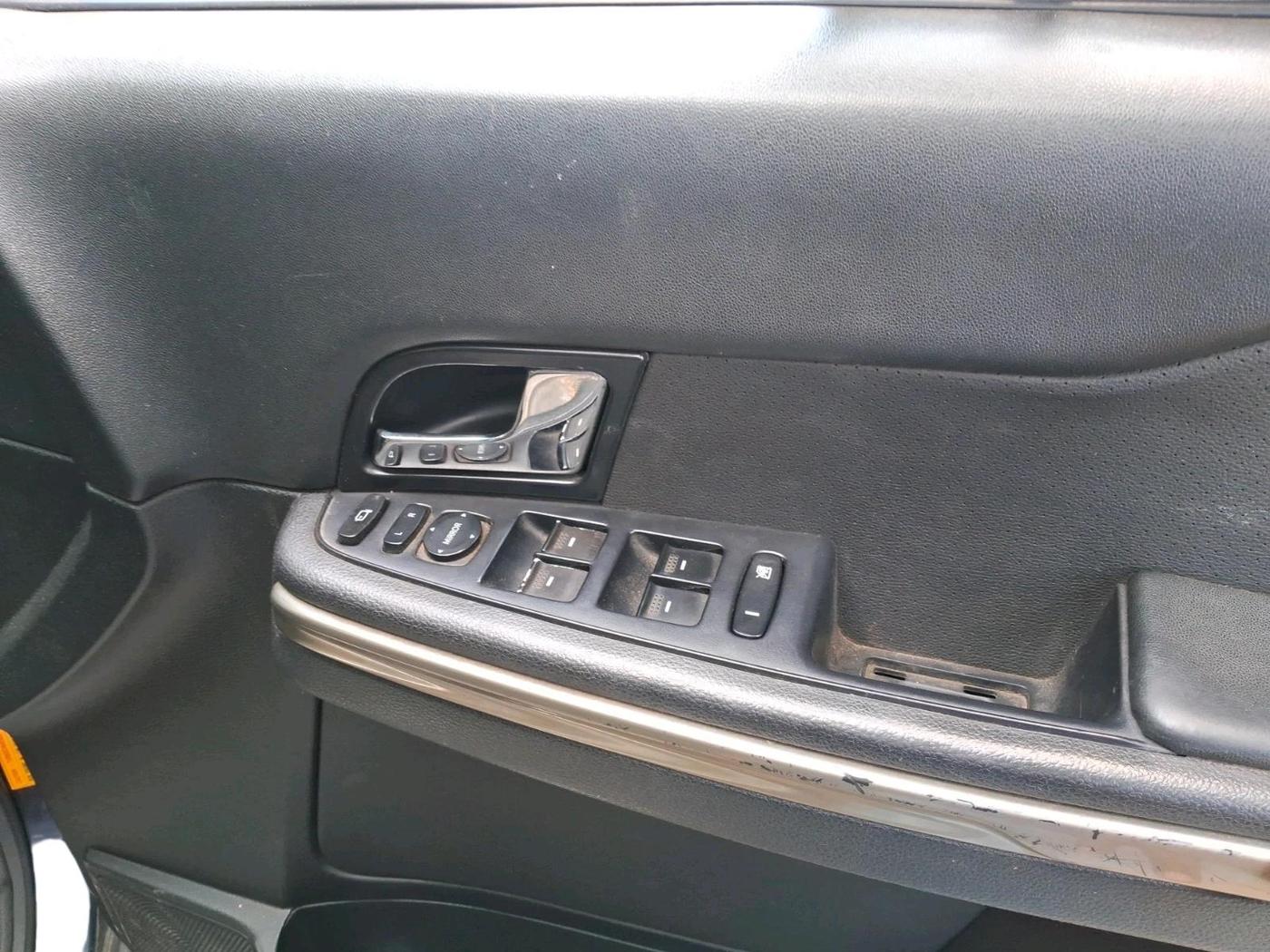 2018 Tata Hexa XTA 4X2 6 STR, Diesel, Automatic, 1,15,663 km, interior