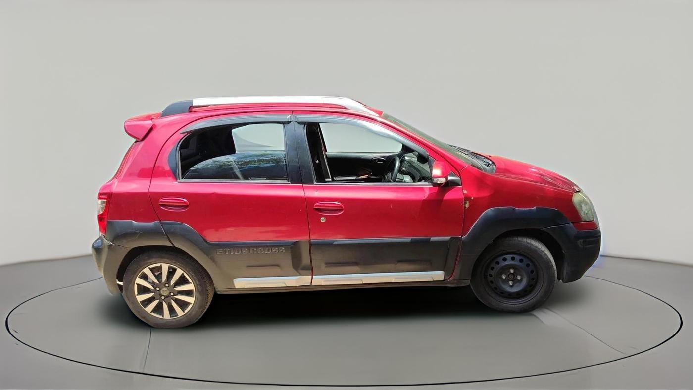 2014 Toyota Etios CROSS 1.2 G, Petrol, Manual, 89,077 km, exterior
