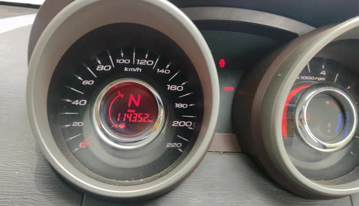 2013 Mahindra XUV500 W8, Diesel, Manual, 1,14,352 km, interior