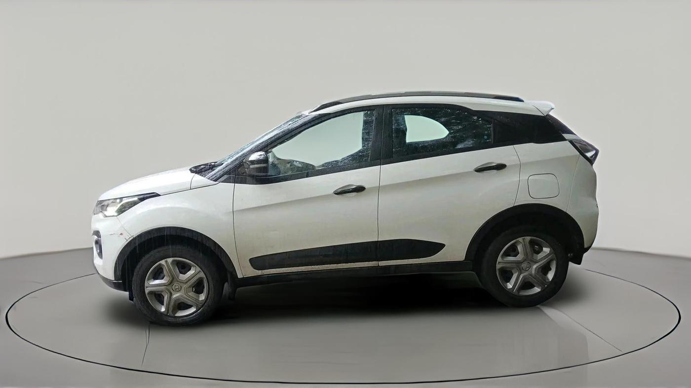 2022 Tata NEXON XM PLUS SUNROOF DIESEL, Diesel, Manual, 51,892 km, exterior