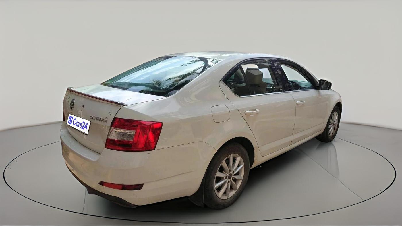 2015 Skoda Octavia ELEGANCE 1.8 TSI AT, Petrol, Automatic, 69,607 km, exterior
