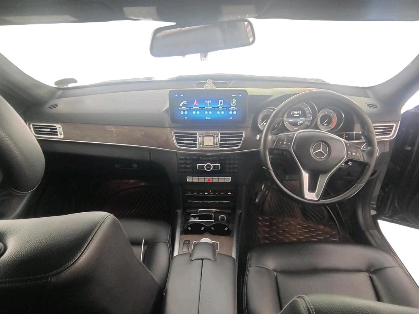 2013 Mercedes Benz E Class E 250 CDI AVANTGARDE, Diesel, Automatic, 1,09,843 km, interior