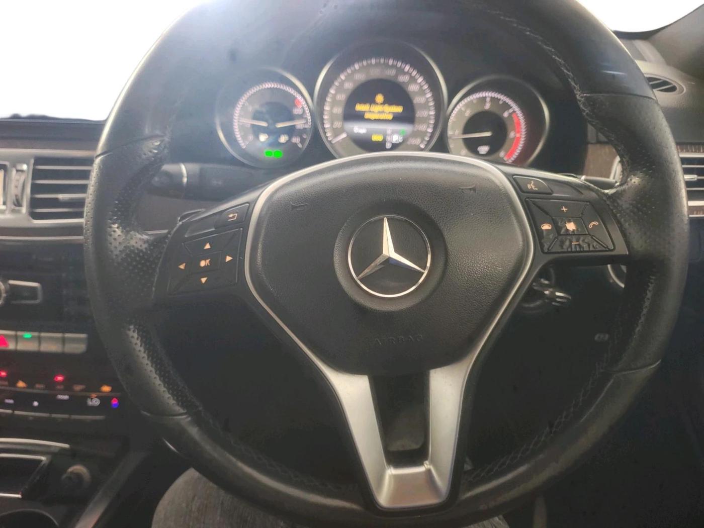 2013 Mercedes Benz E Class E 250 CDI AVANTGARDE, Diesel, Automatic, 1,09,843 km, interior