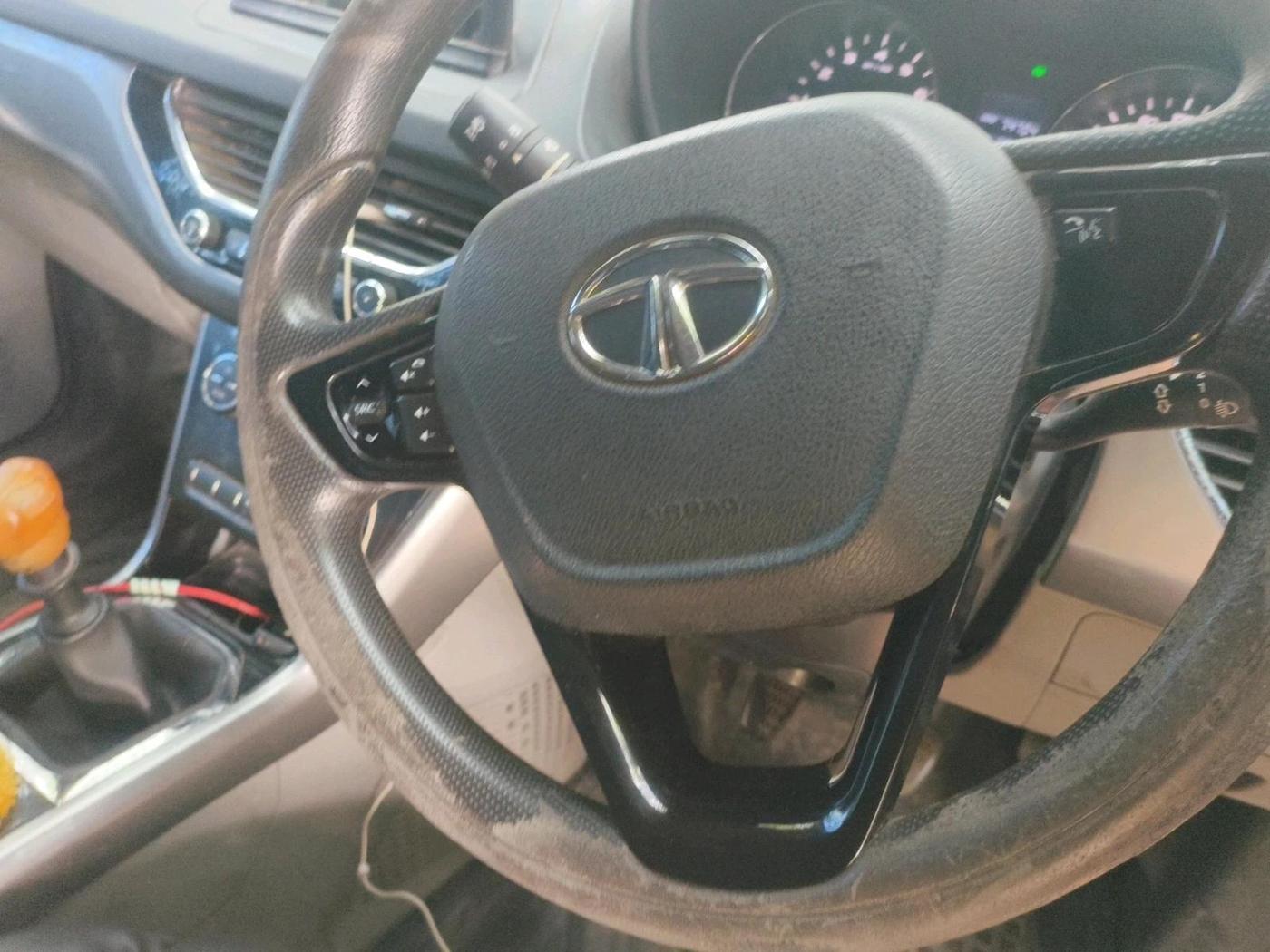2018 Tata NEXON XZ PLUS DIESEL, Diesel, Manual, 74,704 km, interior