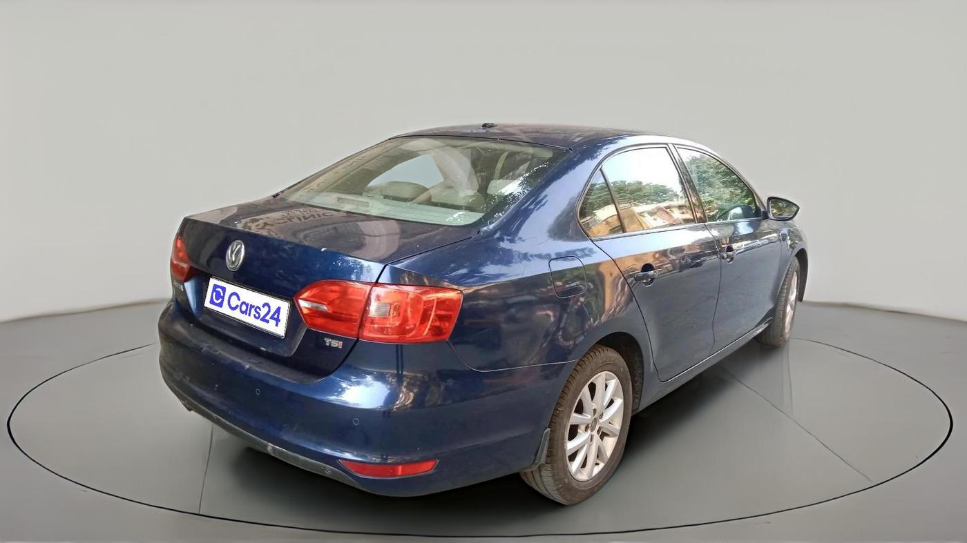 2014 Volkswagen Jetta COMFORTLINE TSI, Petrol, Manual, 1,50,474 km, exterior