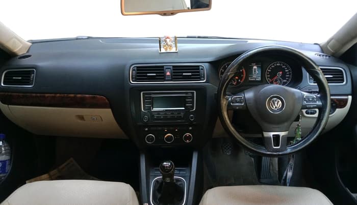 2014 Volkswagen Jetta COMFORTLINE TSI, Petrol, Manual, 1,50,474 km, interior