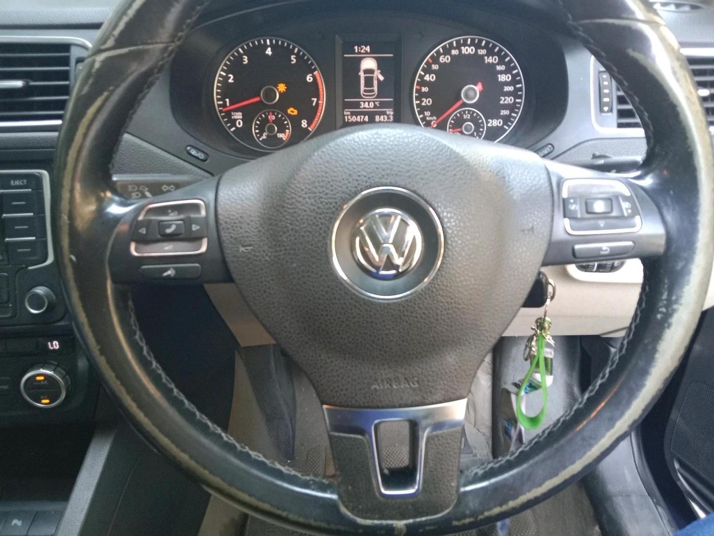 2014 Volkswagen Jetta COMFORTLINE TSI, Petrol, Manual, 1,50,474 km, interior