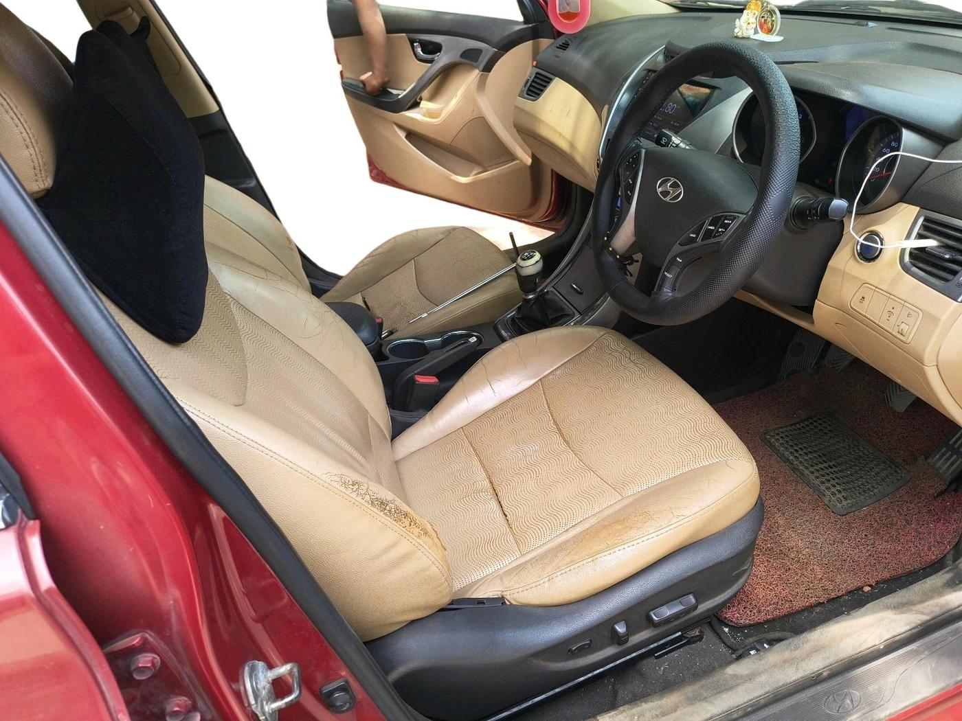 2013 Hyundai New Elantra 1.6 SX MT DIESEL, Diesel, Manual, 68,171 km, interior