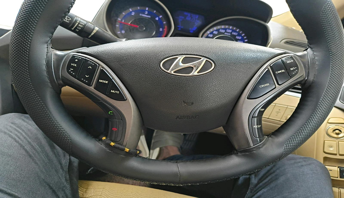2013 Hyundai New Elantra 1.6 SX MT DIESEL, Diesel, Manual, 68,171 km, interior