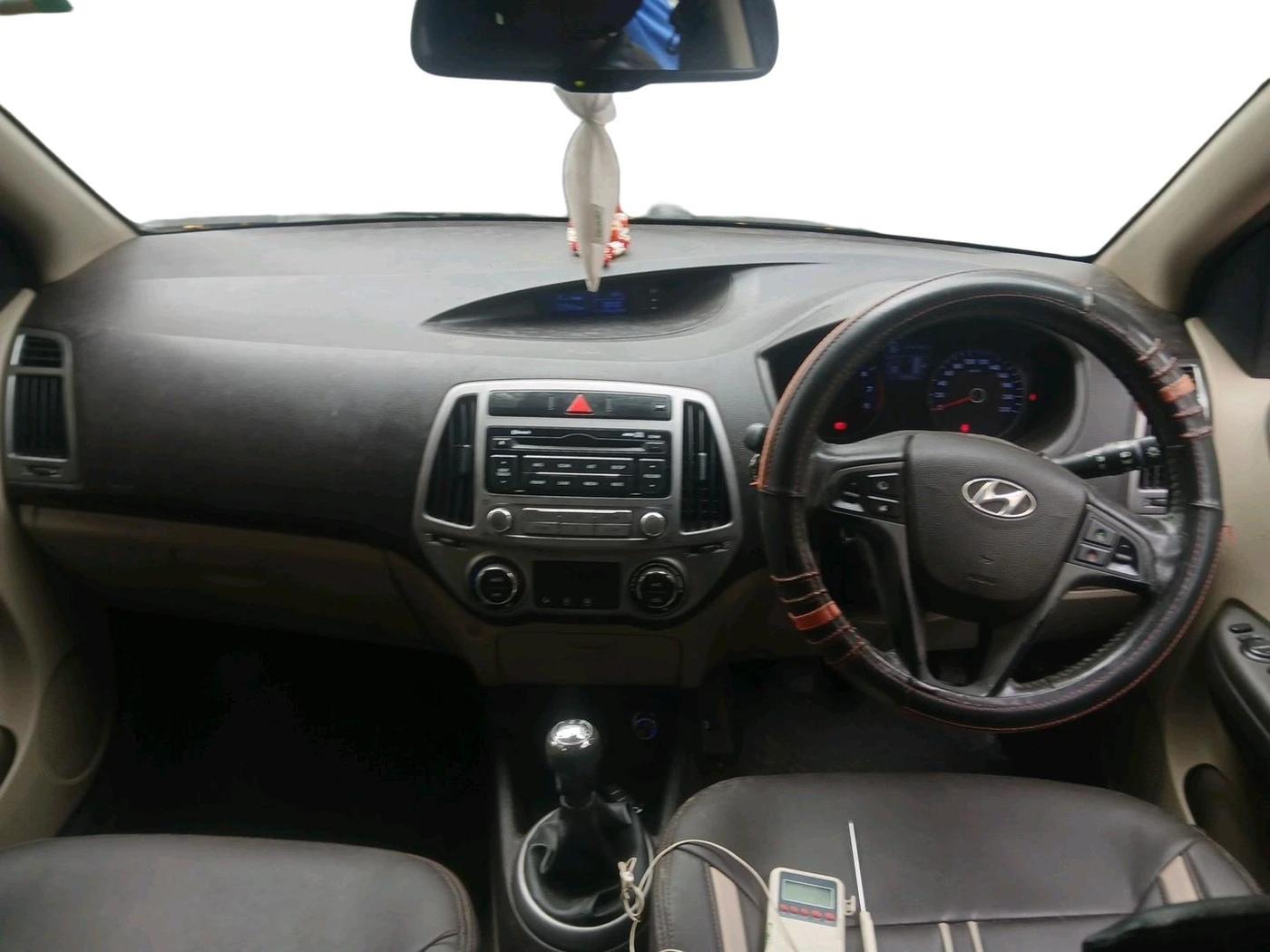 2014 Hyundai Elite i20 ASTA 1.2, Petrol, Manual, 85,359 km, interior