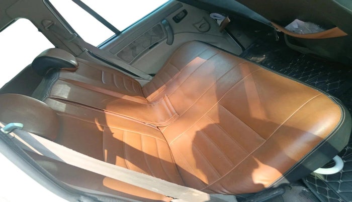 2013 Mahindra Scorpio VLX 2WD BS-III, Diesel, Manual, 3,00,417 km, interior