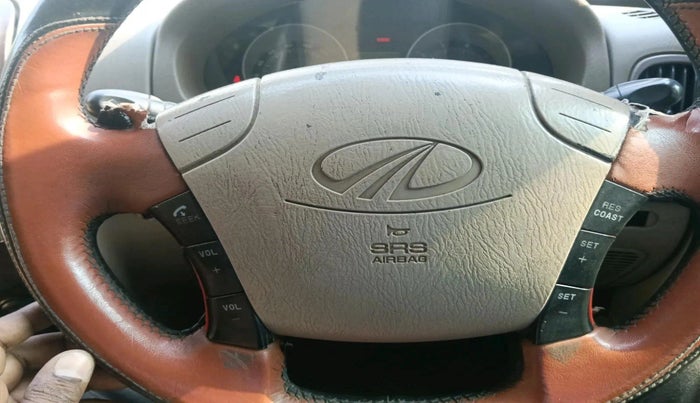 2013 Mahindra Scorpio VLX 2WD BS-III, Diesel, Manual, 3,00,417 km, interior