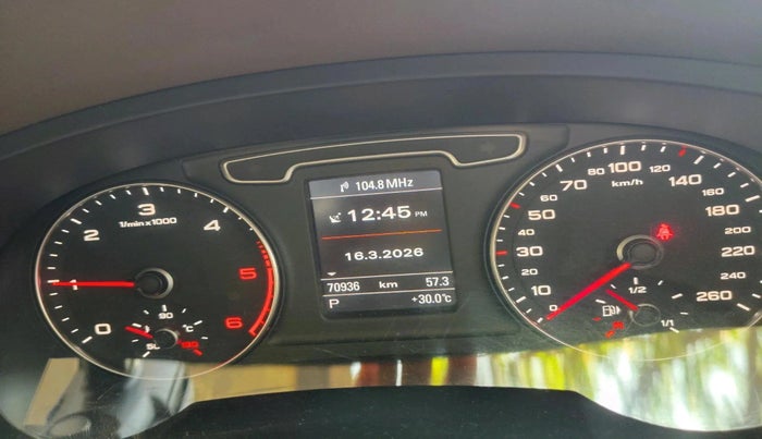 2013 Audi Q3 2.0 TDI QUATTRO, Diesel, Automatic, 70,936 km, interior