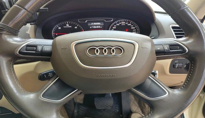2013 Audi Q3 2.0 TDI QUATTRO, Diesel, Automatic, 70,936 km, interior