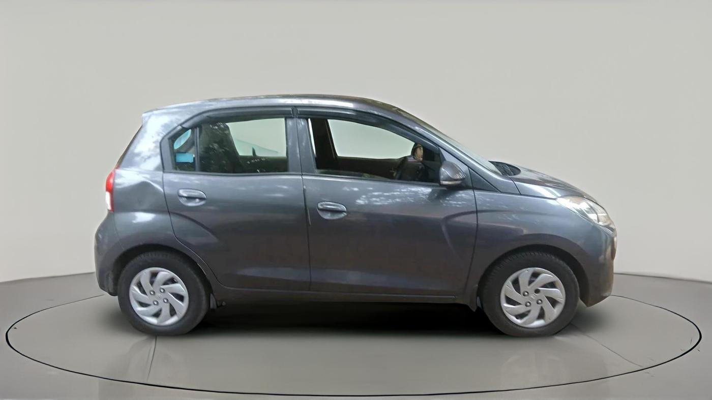 2019 Hyundai NEW SANTRO SPORTZ CNG, CNG, Manual, 1,03,220 km, exterior