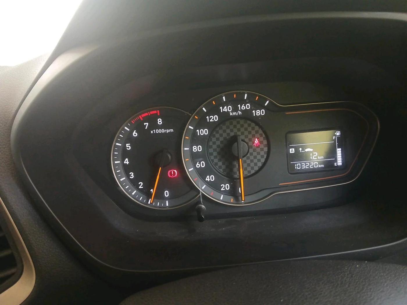 2019 Hyundai NEW SANTRO SPORTZ CNG, CNG, Manual, 1,03,220 km, interior