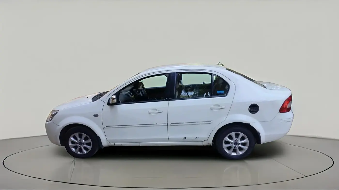 2012 Ford Fiesta Classic SXI 1.6 PETROL, Petrol, Manual, 1,05,591 km, exterior
