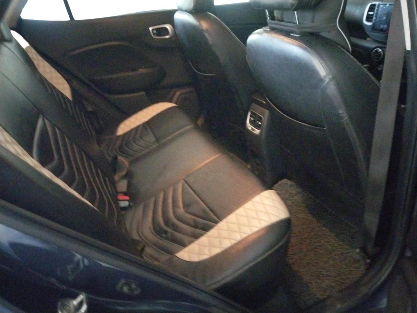 2022 Hyundai VENUE S 1.2, Petrol, Manual, 66,019 km, interior