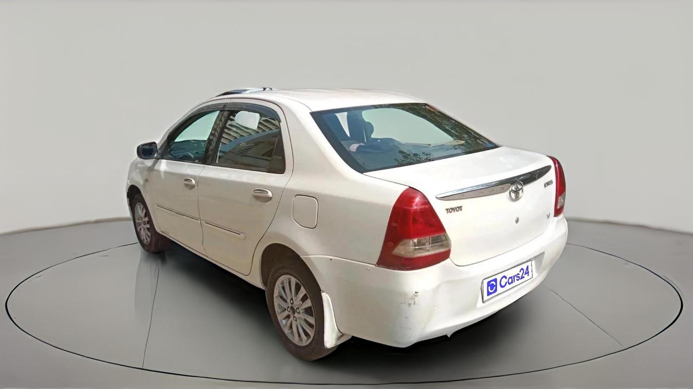 2011 Toyota Etios V, Petrol, Manual, 1,29,028 km, exterior