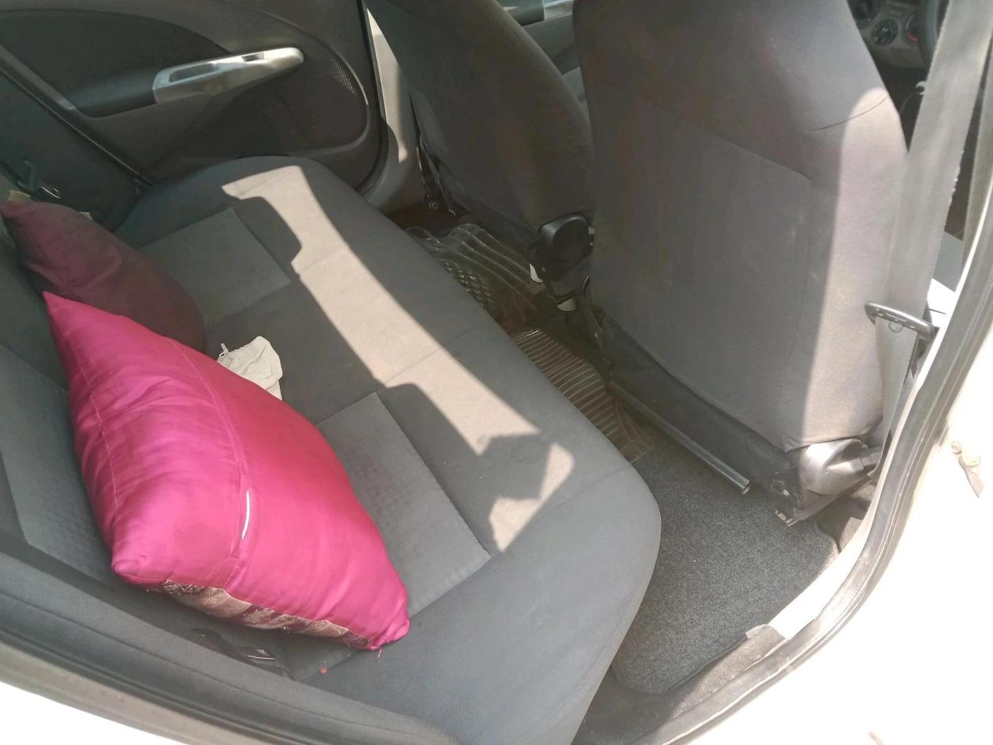 2011 Toyota Etios V, Petrol, Manual, 1,29,028 km, interior