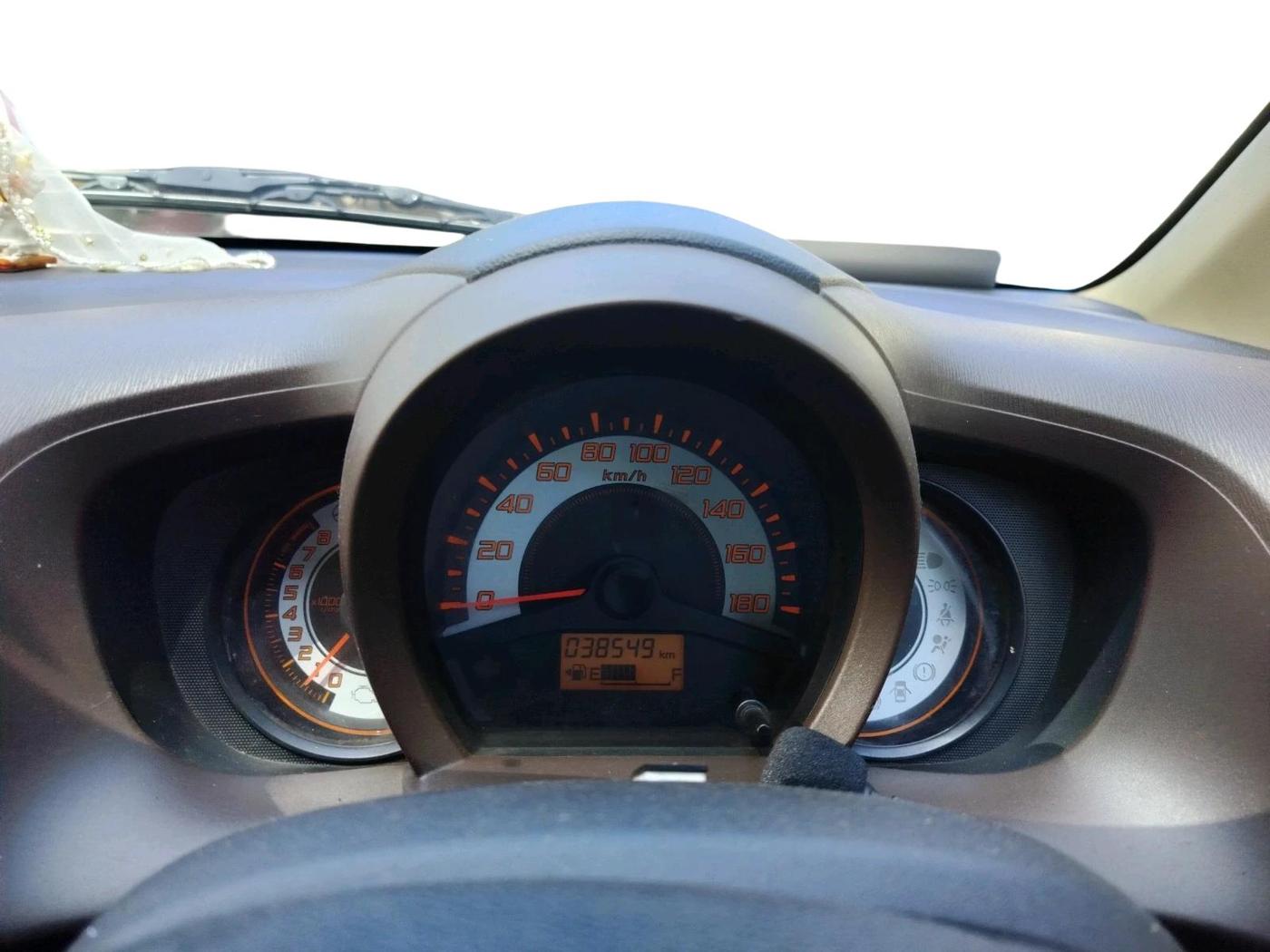 2012 Honda Brio V MT, Petrol, Manual, 38,549 km, interior