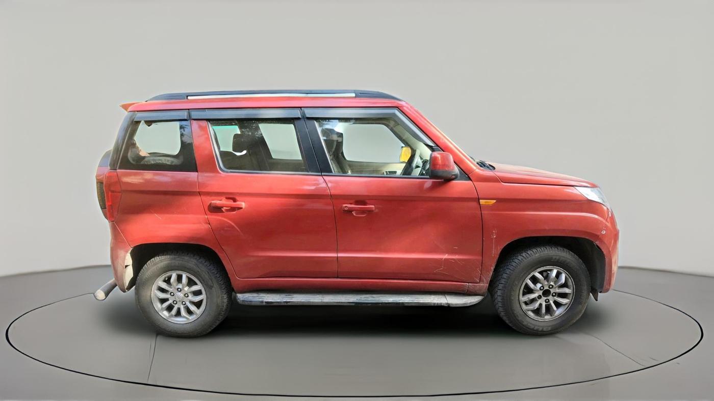 2016 Mahindra TUV300 T8, Diesel, Manual, 2,12,792 km, exterior