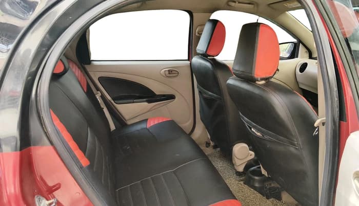 2017 Toyota Etios Liva VX, CNG, Manual, 1,39,653 km, interior