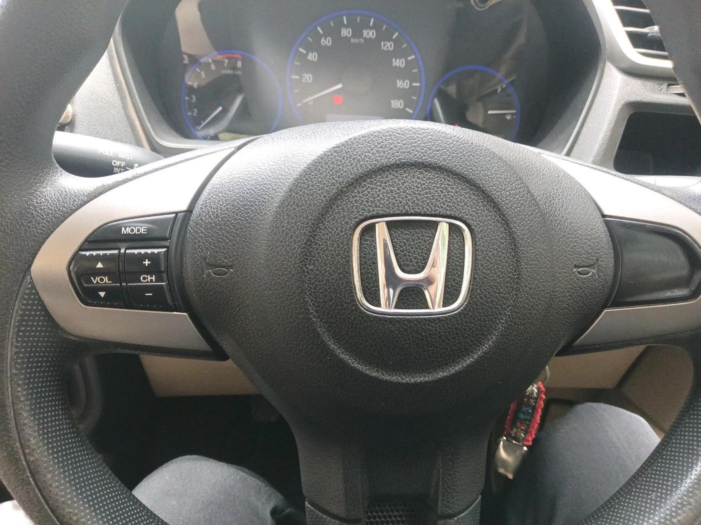 2016 Honda Amaze 1.2L I-VTEC S, Petrol, Manual, 58,968 km, interior