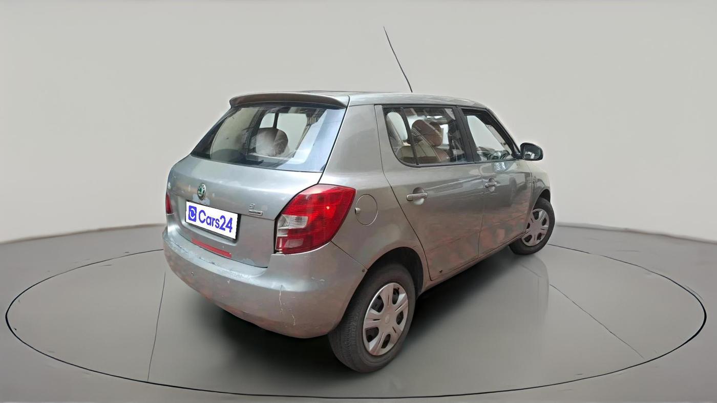 2011 Skoda Fabia AMBIENTE 1.2 TDI, Diesel, Manual, 74,473 km, exterior
