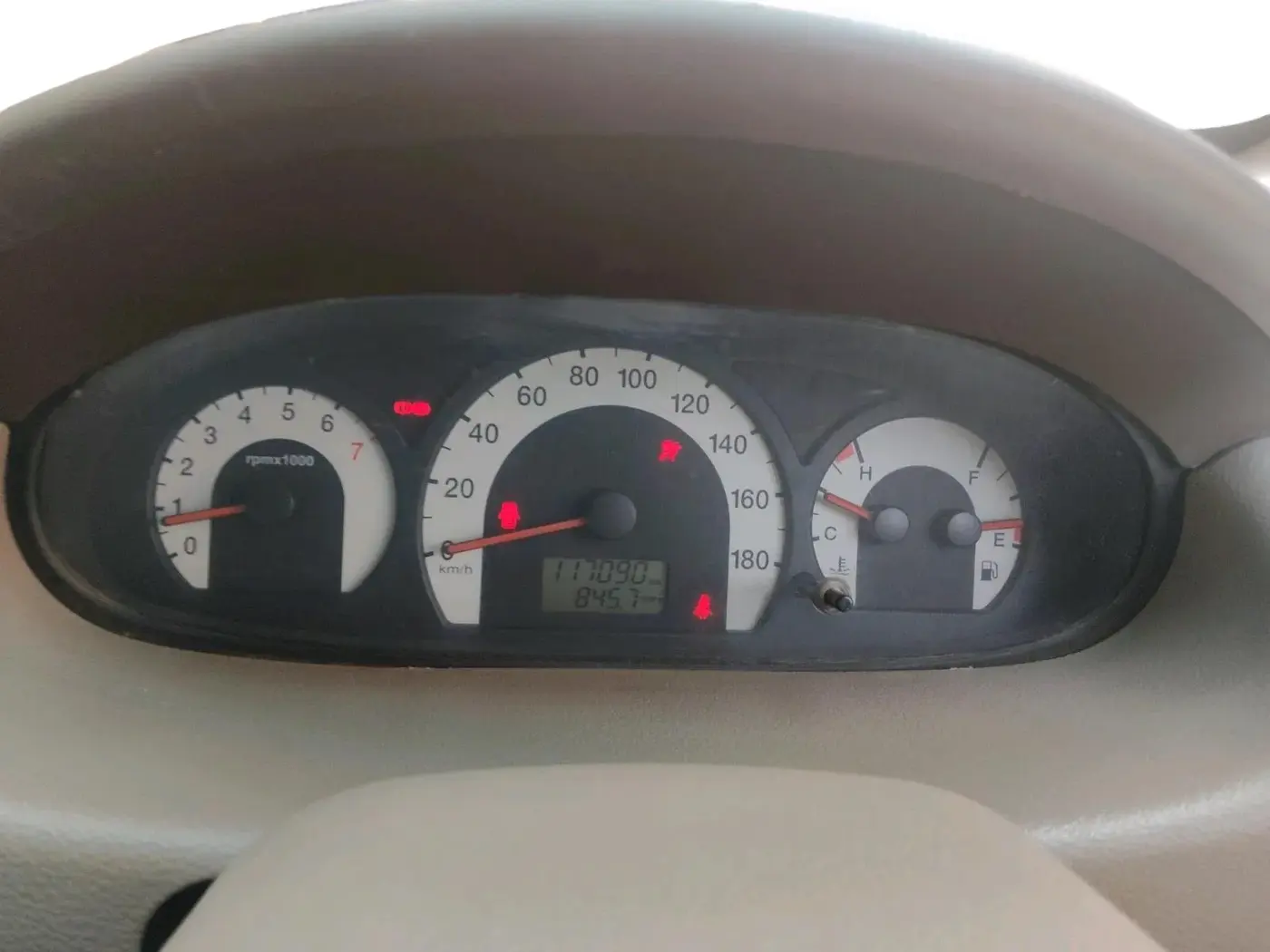 2013 Mahindra Xylo H8 ABS AIRBAG BS IV, Diesel, Manual, 1,17,090 km, interior