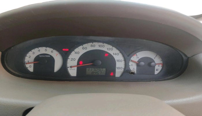 2013 Mahindra Xylo H8 ABS AIRBAG BS IV, Diesel, Manual, 1,17,090 km, interior