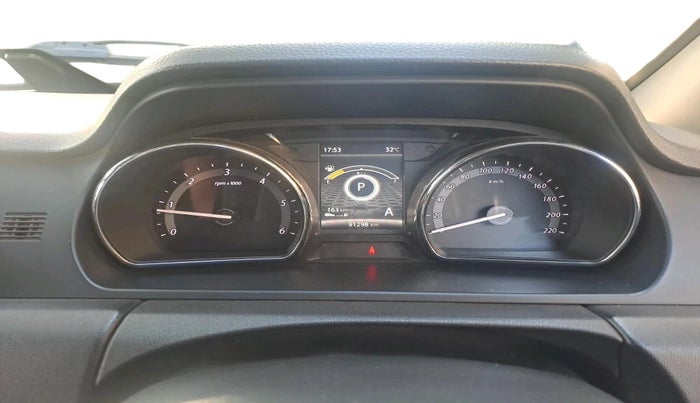 2017 Tata Hexa XTA 4X2 7 STR, Diesel, Automatic, 91,298 km, interior