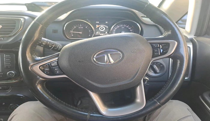 2017 Tata Hexa XTA 4X2 7 STR, Diesel, Automatic, 91,298 km, interior