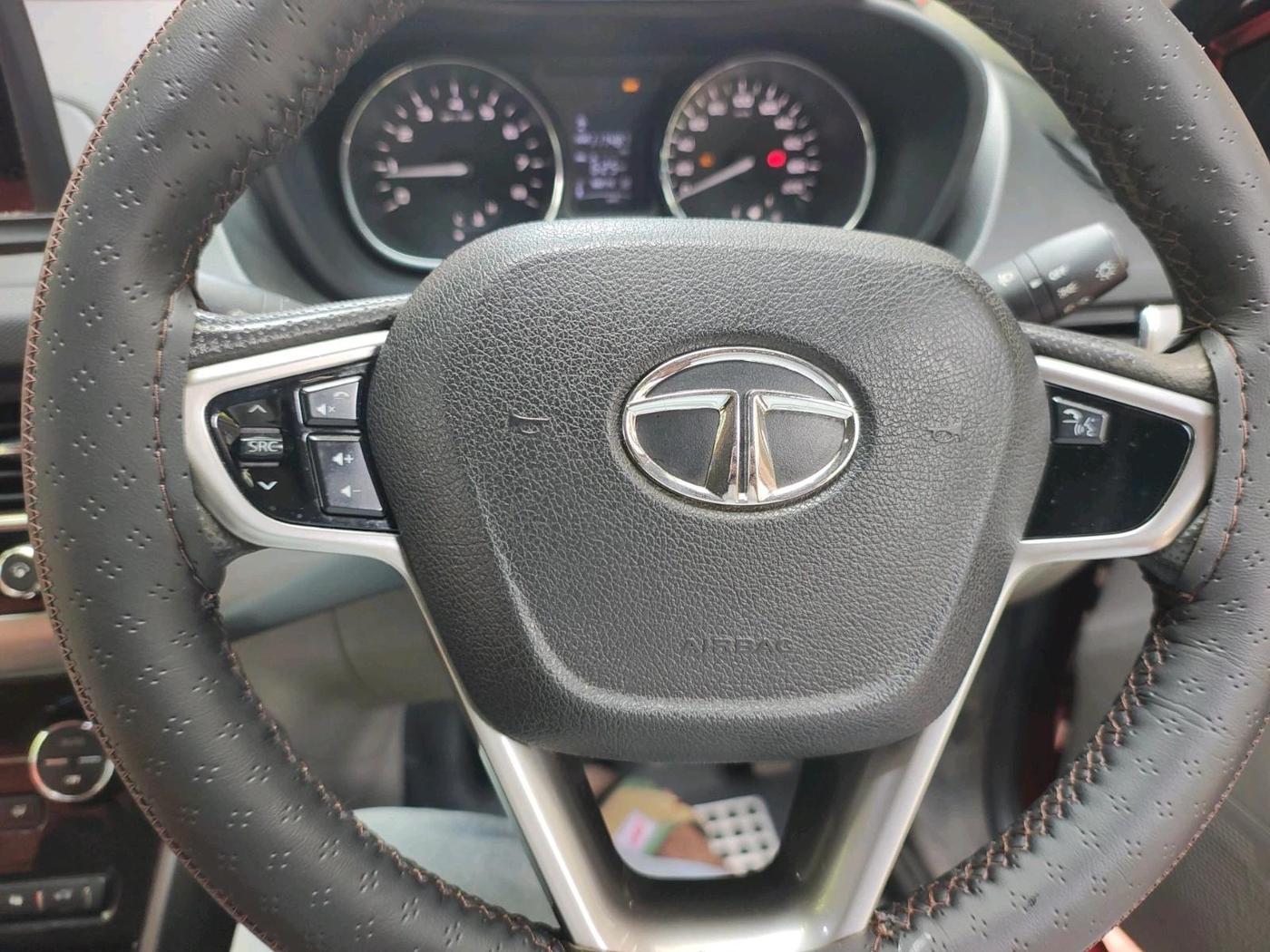 2017 Tata NEXON XZ PLUS DIESEL, Diesel, Manual, 1,17,487 km, interior