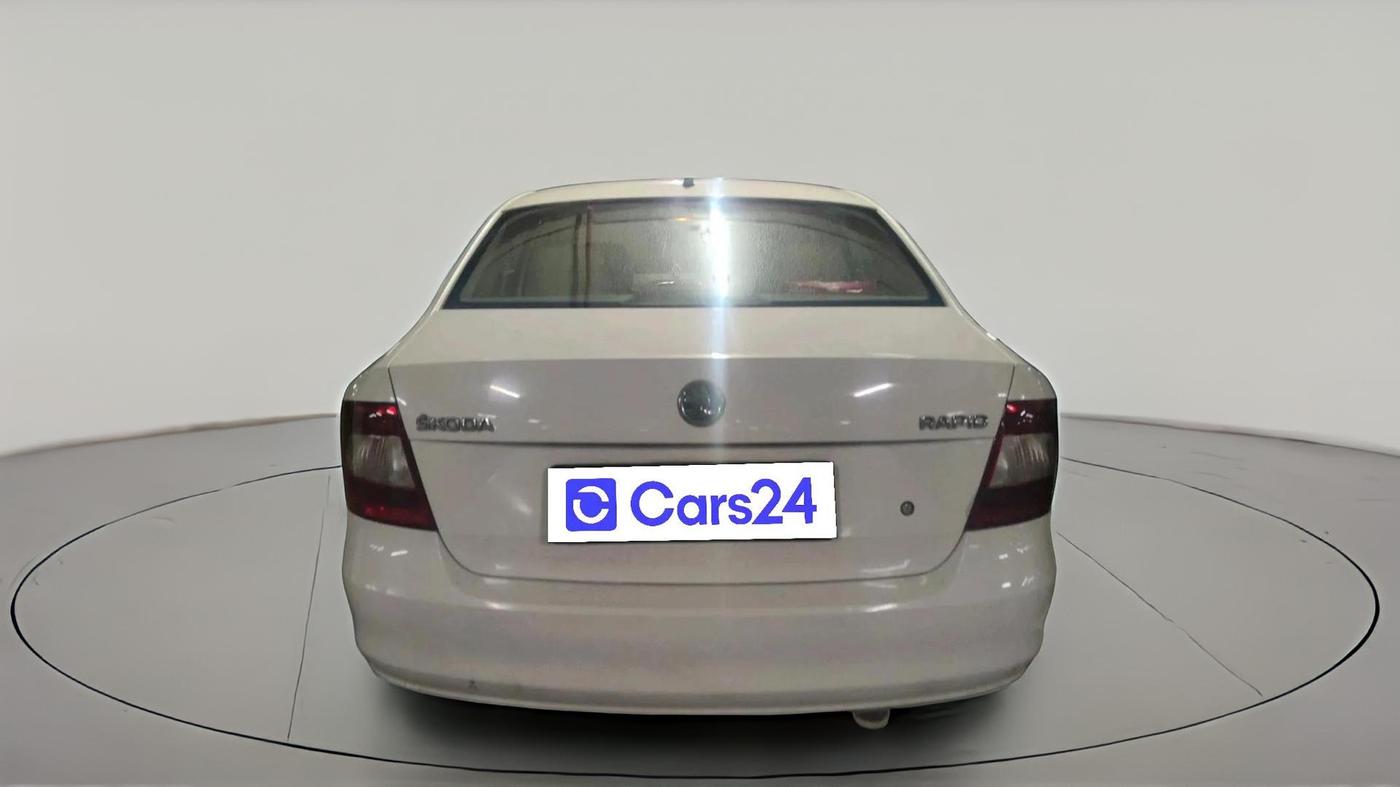 2014 Skoda Rapid ELEGANCE 1.6 TDI CR MT, Diesel, Manual, 1,50,691 km, exterior