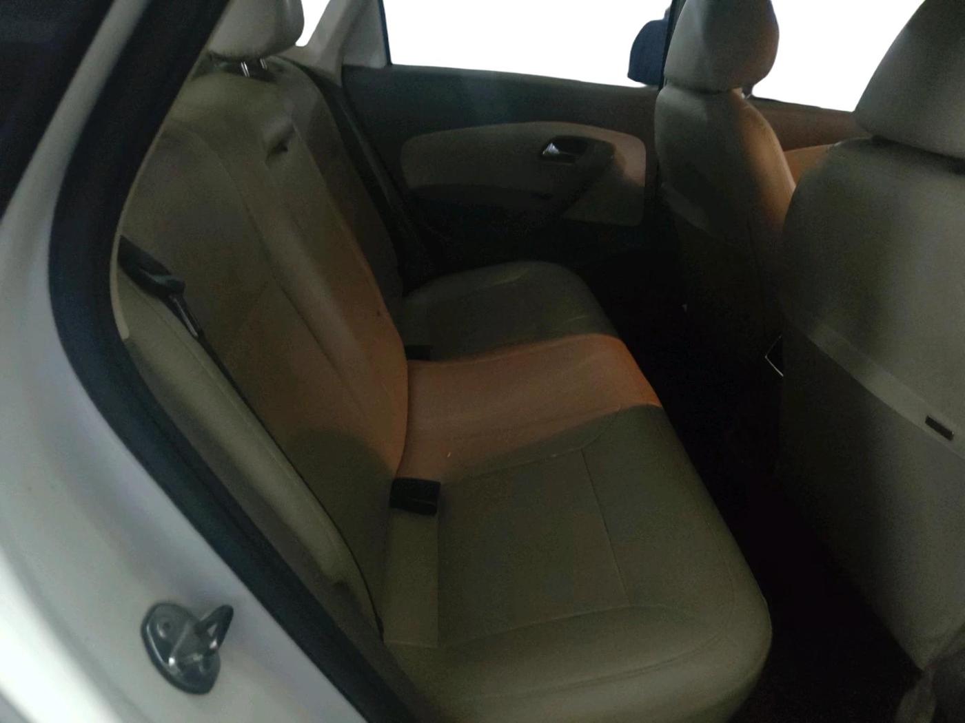 2014 Skoda Rapid ELEGANCE 1.6 TDI CR MT, Diesel, Manual, 1,50,691 km, interior