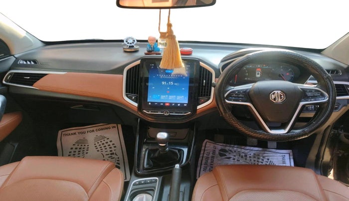 2020 MG HECTOR PLUS SHARP 1.5 PETROL TURBO HYBRID MT 6-STR, Petrol, Manual, 32,389 km, interior