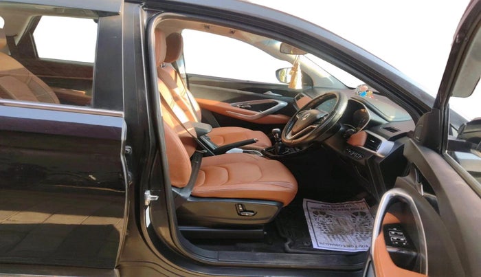 2020 MG HECTOR PLUS SHARP 1.5 PETROL TURBO HYBRID MT 6-STR, Petrol, Manual, 32,389 km, interior