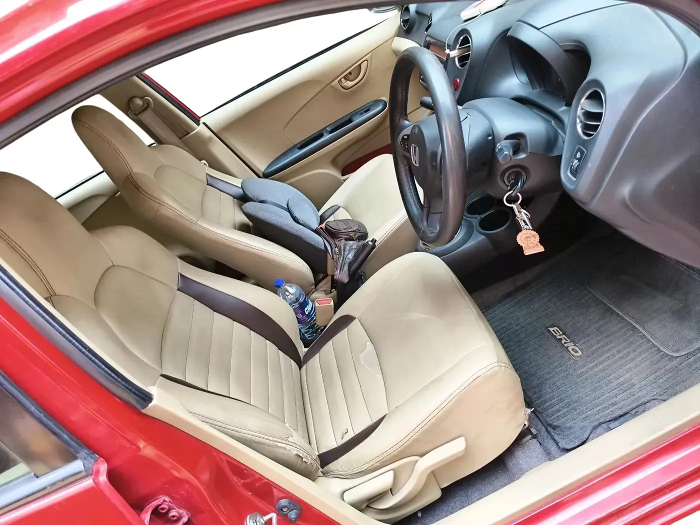 2015 Honda Brio S MT, CNG, Manual, 1,01,474 km, interior
