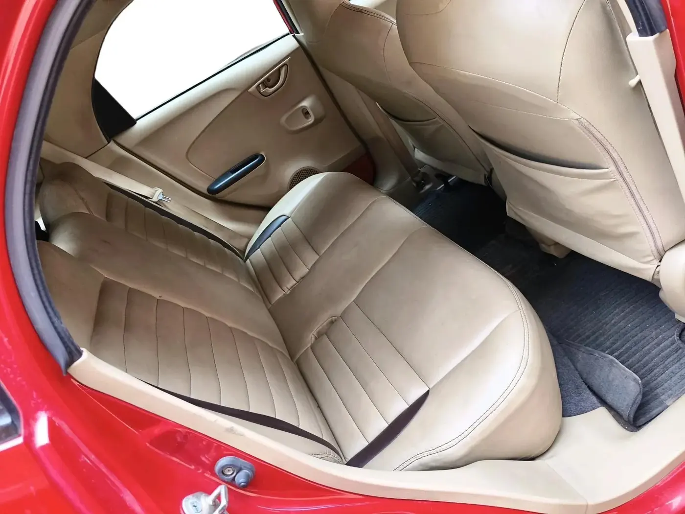 2015 Honda Brio S MT, CNG, Manual, 1,01,474 km, interior
