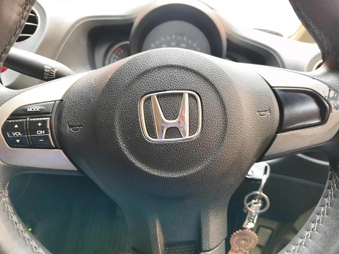 2015 Honda Brio S MT, CNG, Manual, 1,01,474 km, interior