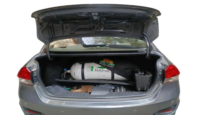 2015 Maruti Ciaz ZXI AT, CNG, Automatic, 1,14,295 km, exterior